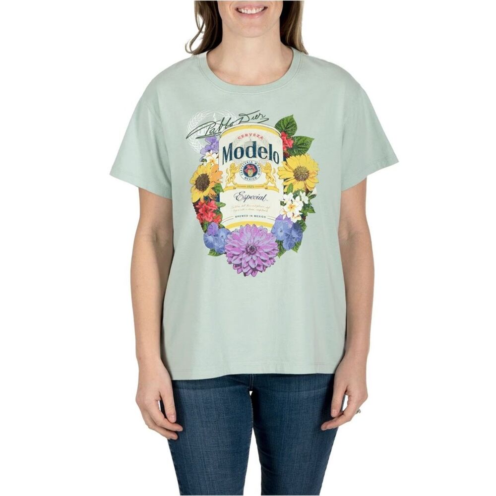 NWT Modelo Logo Tee in Mint Green sz Lg